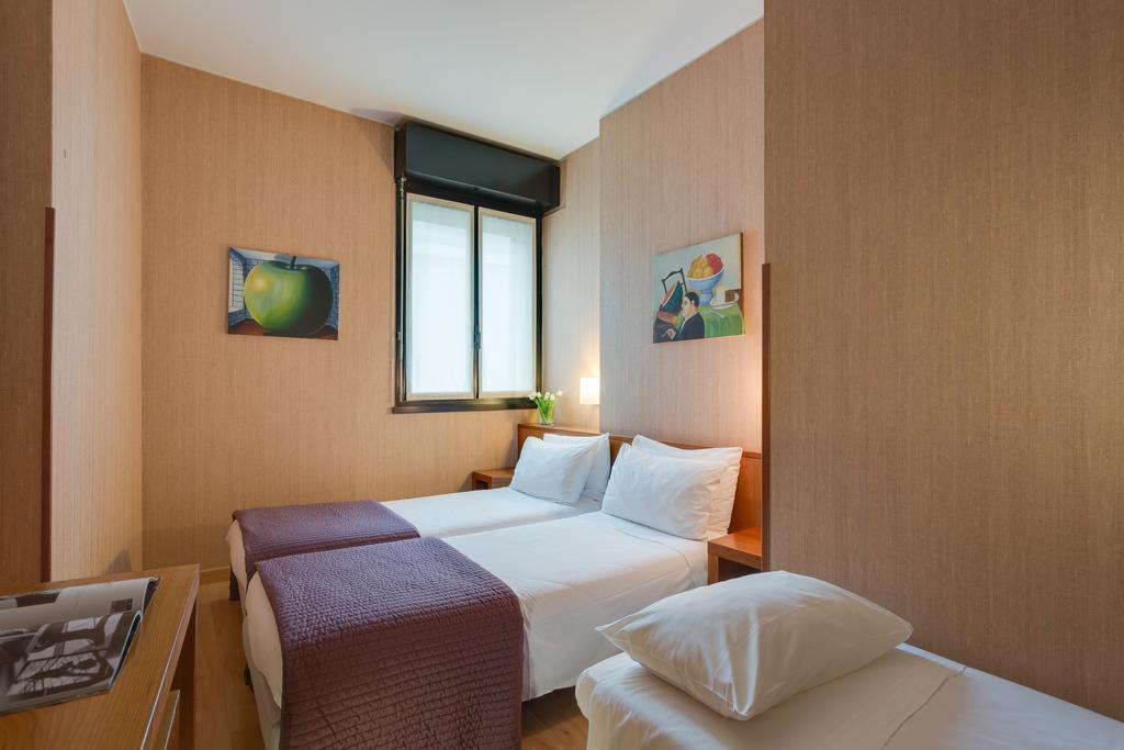 Hotel Roxy Милан Экстерьер фото