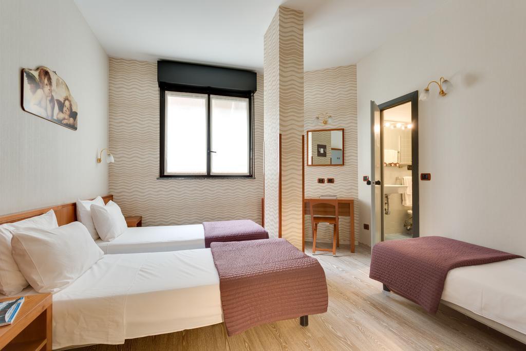 Hotel Roxy Милан Экстерьер фото